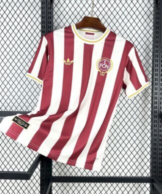 Maglia 1. FC Nurnberg Home 2025/26 Versione Tifoso vista frontale completa