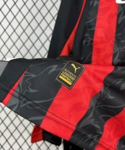 Maglia AC Milan Home Manica Lunga 2025/26 Versione Tifoso tessuto traspirante