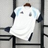 Maglia Argentina Home 2024/25 Versione Giocatore vista frontale completa