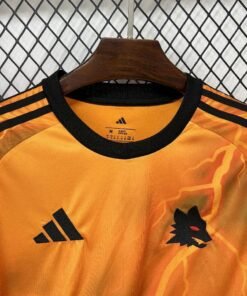 Maglia AS Roma Away 2025/26 Versione Tifoso vista laterale