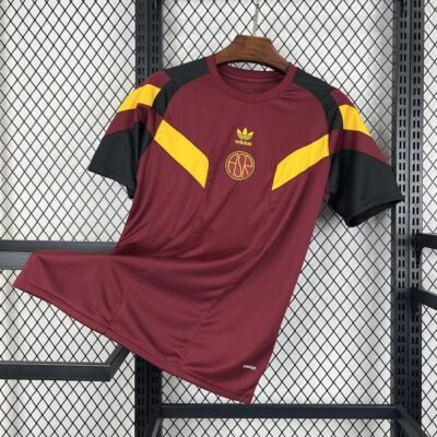 Maglia AS Roma Home 2024/25 Versione Tifoso vista frontale completa