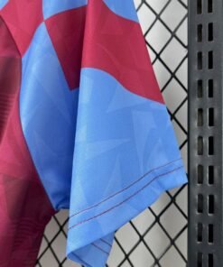 Maglia aston villa retro - Maglia Aston Villa Home 1990/92 Retro dettaglio stemma ricamato