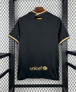 Maglia barcellona retro - Maglia Barcellona Away 2020/21 Retro dettaglio stemma ricamato