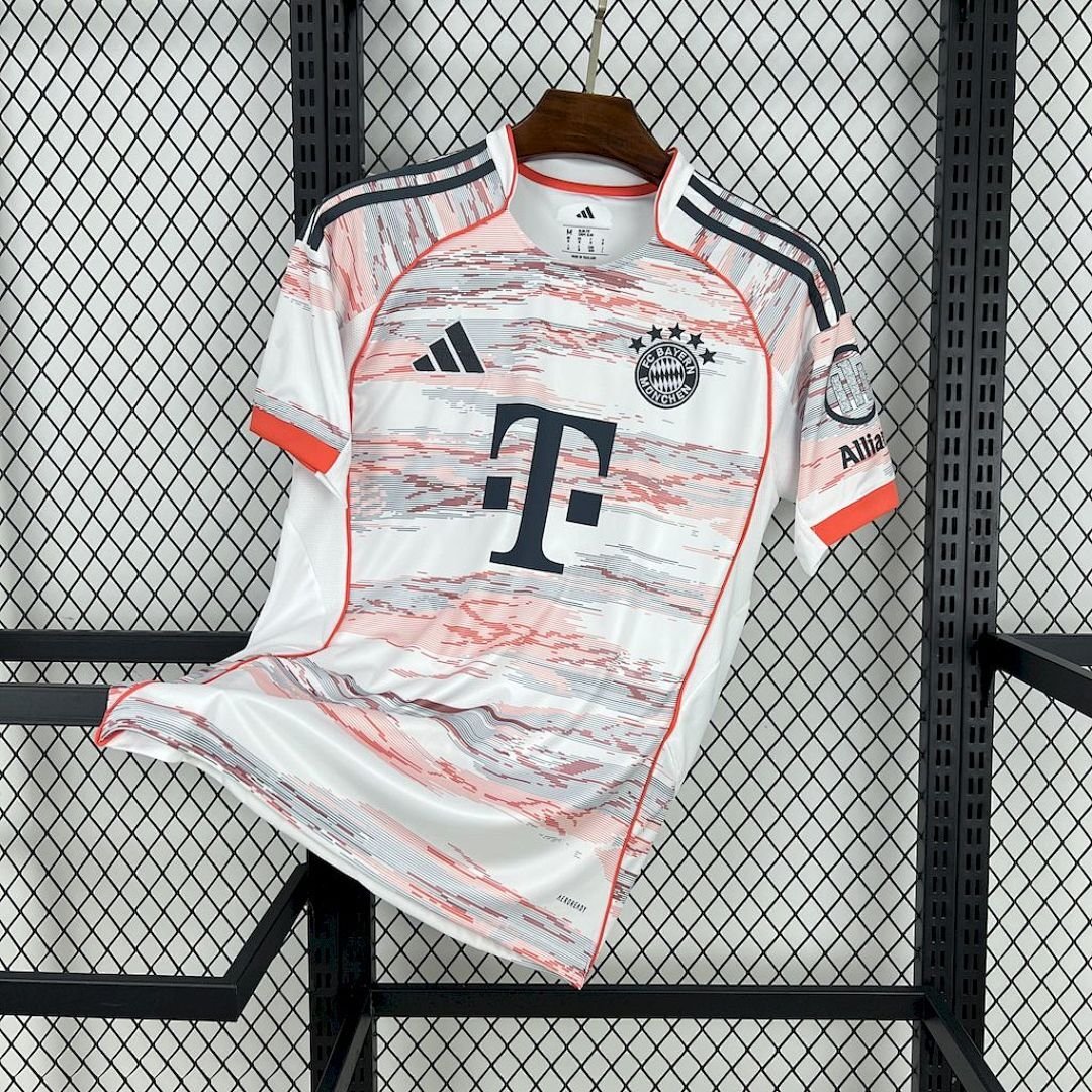 Maglia Bayern Monaco Away 2025/26 Versione Tifoso vista frontale completa