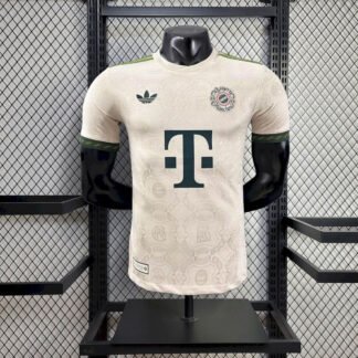 Maglia Bayern Monaco Home 2025/26 Versione Giocatore vista frontale completa