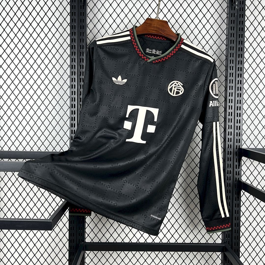 Maglia Bayern Monaco Third Manica Lunga 2025/26 Versione Tifoso vista frontale completa