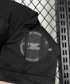 Maglia Borussia Dortmund Home 2019/20 Versione Tifoso dettaglio stemma ricamato