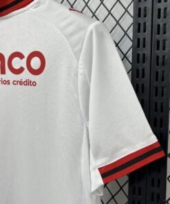 Maglia braga Away 2025/26 Versione Tifoso dettaglio stemma ricamato