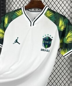 Maglia Brasil Home 2024/25 Versione Tifoso vista laterale