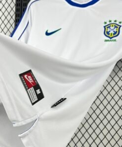 Maglia brazil retro - Maglia Brazil Home 2024/25 Retro dettaglio stemma ricamato