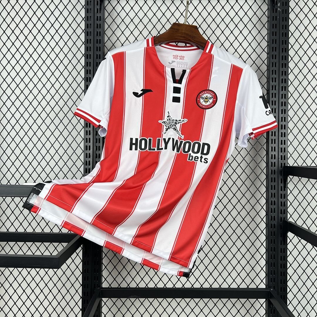 Maglia Brentford Home 2025/26 Versione Tifoso vista frontale completa