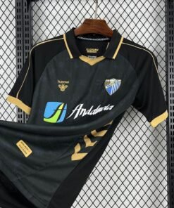 Maglia cd leganes retro - Maglia CD Leganes Home 2025/26 Retro dettaglio stemma ricamato