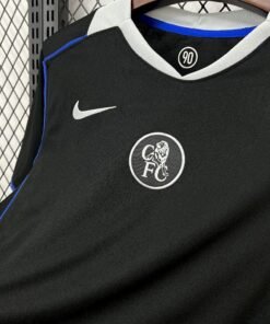 Maglia Chelsea Third 2025/26 Versione Tifoso dettaglio stemma ricamato