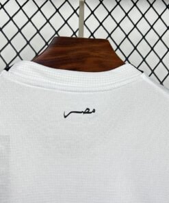 Maglia Egypt Away 2024/25 Versione Tifoso dettaglio stemma ricamato