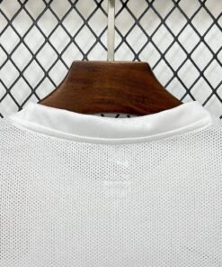 Maglia FC Alverca Away 2025/26 Versione Tifoso dettaglio stemma ricamato