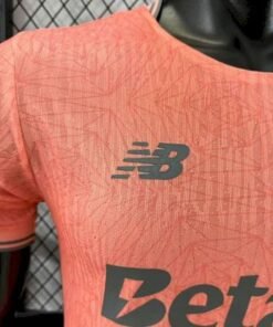 Maglia FC Porto Away 2025/26 Versione Giocatore dettaglio stemma ricamato