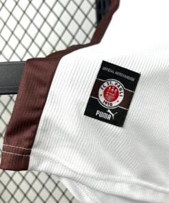 Maglia fc st. pauli retro - Maglia FC St. Pauli Home 1999/00 Retro dettaglio stemma ricamato