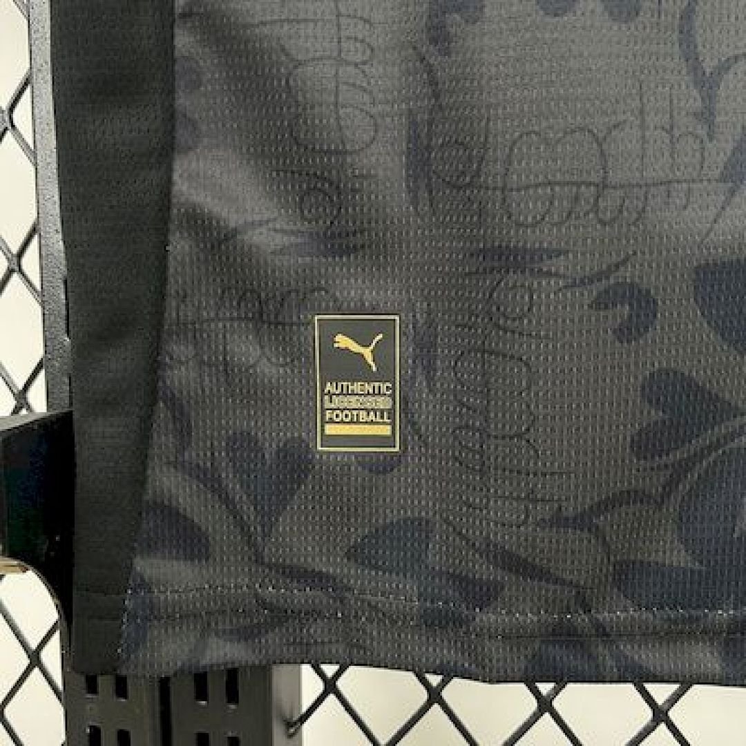 Maglia FC St. Pauli Third 2025/26 Versione Tifoso vista laterale