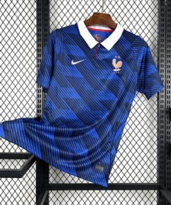 Maglia France Home 2024/25 Versione Tifoso vista frontale completa