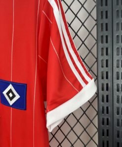 Maglia hamburger sv retro - Maglia Hamburger SV Away 1983/84 Retro dettaglio stemma ricamato