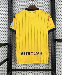 Maglia Hellas Verona Home 2025/26 Versione Tifoso vista laterale