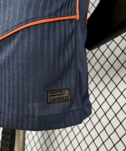 Maglia Inter Third 2025/26 Versione Giocatore dettaglio stemma ricamato