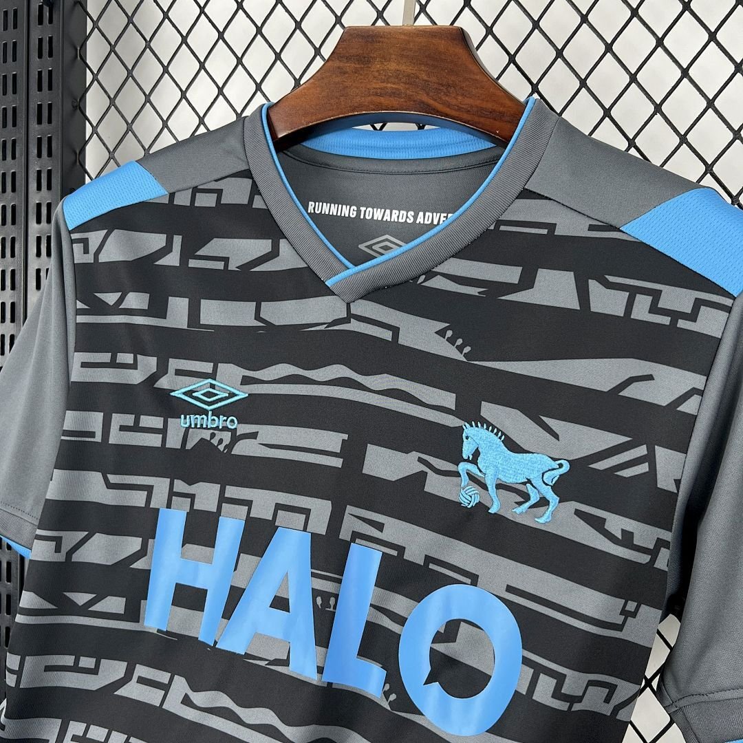 Maglia Ipswich Town FC Third 2025/26 Versione Tifoso tessuto traspirante