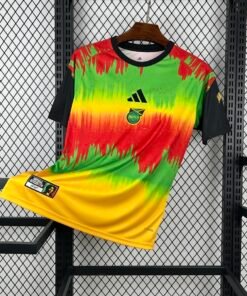 Maglia Jamaica x Bob Marley Home 2024/25 Versione Giocatore vista frontale completa