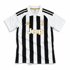 Prima Maglia Juventus 2026/27 — vista frontale su fondo bianco