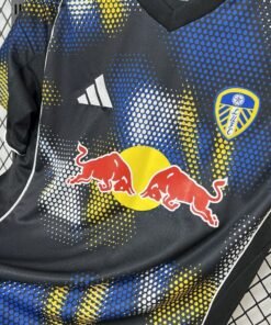 Maglia Leeds United Third 2025/26 Versione Tifoso vista laterale