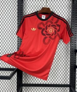 Maglia Manchester United Home 2025/26 Versione Tifoso vista frontale completa