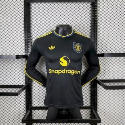 Maglia Manchester United Third Manica Lunga 2025/26 Versione Giocatore vista frontale completa