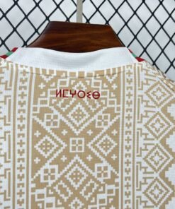 Maglia Morocco Away 2024/25 Versione Tifoso dettaglio stemma ricamato