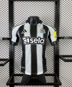 Maglia Newcastle United Home 2025/26 Versione Giocatore vista frontale completa