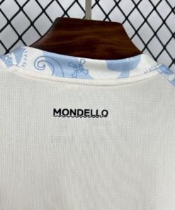 Maglia Palermo F.C. Third 2025/26 Versione Tifoso dettaglio stemma ricamato