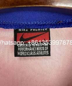 Maglia paris saint-germain retro - Maglia Paris Saint-Germain Home 1994/95 Retro dettaglio stemma ricamato