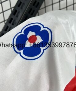 Maglia paris saint-germain retro - Maglia Paris Saint-Germain Away 1994/95 Retro dettaglio stemma ricamato