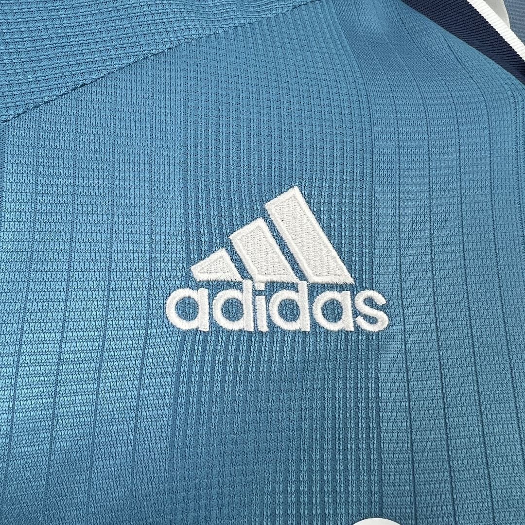 Maglia real madrid retro - Maglia Real Madrid Third Manica Lunga 1999/00 Retro dettaglio stemma ricamato