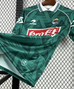 Maglia real sociedad retro - Maglia Real Sociedad Away 1995/96 Retro dettaglio stemma ricamato