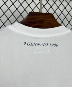 Maglia SS Lazio Home 2025/26 Versione Tifoso dettaglio stemma ricamato