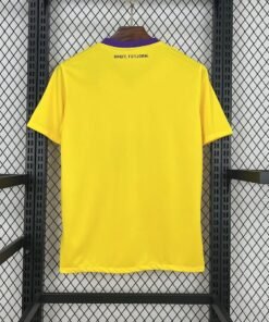 Maglia Toulouse Away 2024/25 Versione Tifoso dettaglio stemma ricamato