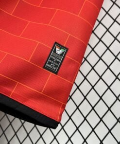 Maglia Venezia Home 2025/26 Versione Tifoso dettaglio stemma ricamato