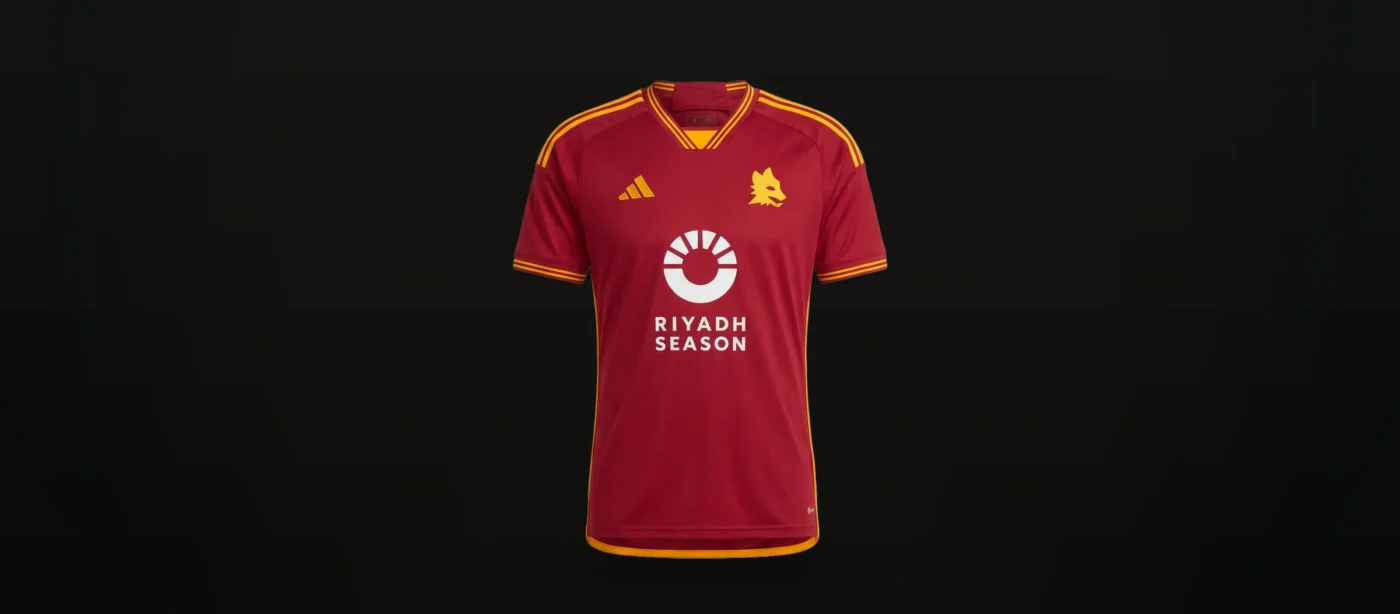 Visual creativo Tifoso per Maglia AS Roma Home 2025/26 Riyadh Season – Versione Tifoso