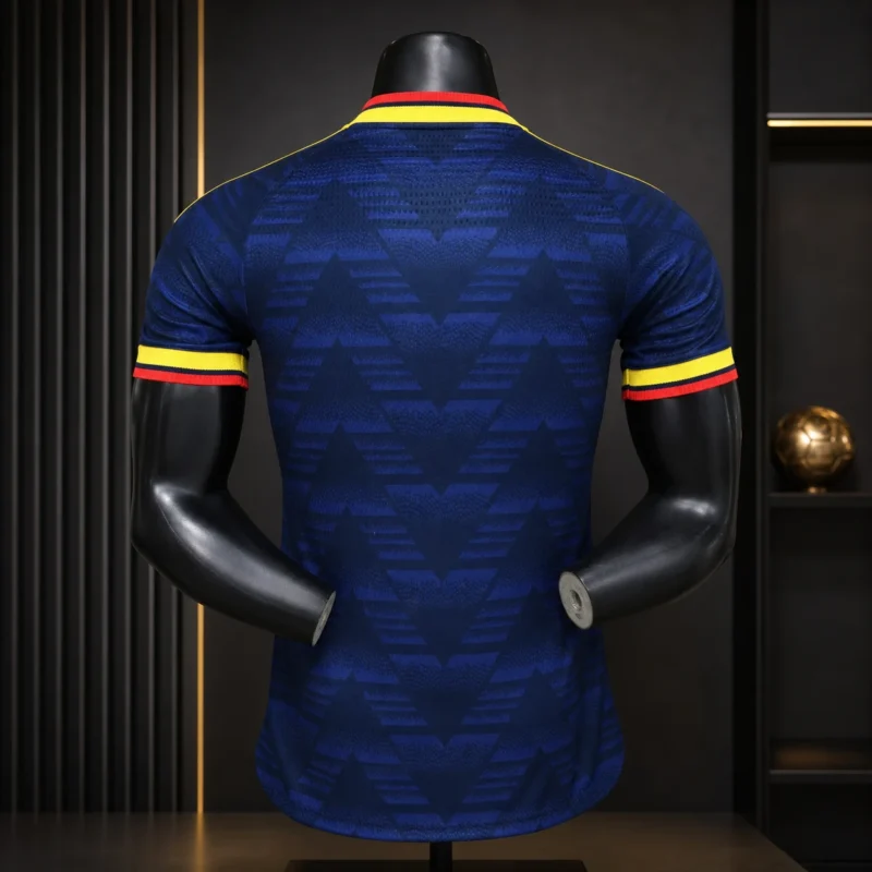 Retro Arsenal 2026/27 con dettagli prodotto TIFOSO STORE