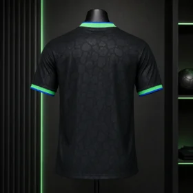 Retro Brasile 2022/23 con dettagli prodotto TIFOSO STORE