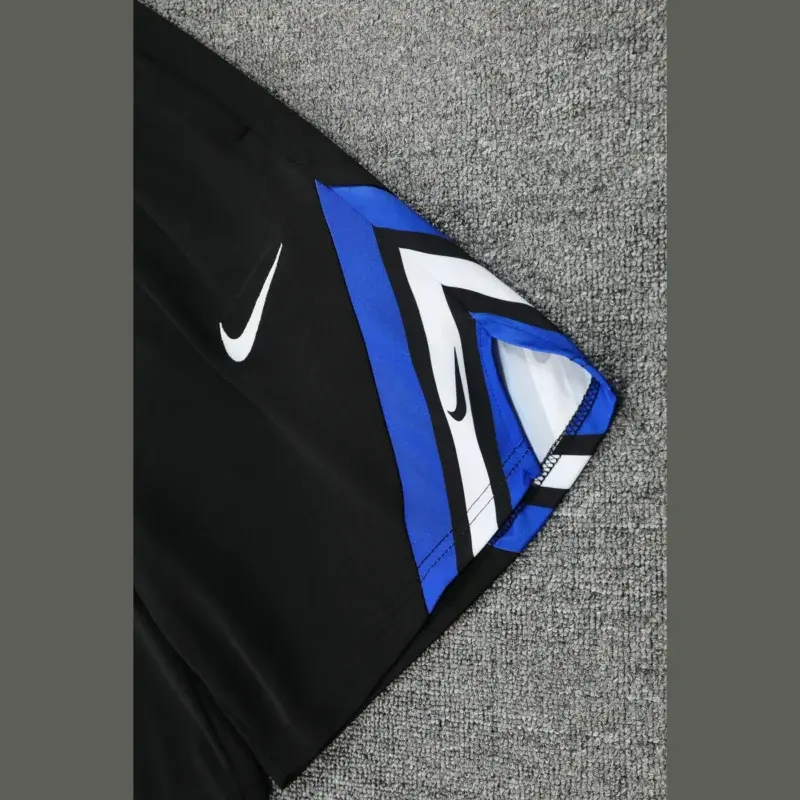 Completo Inter Allenamento Blu Manica Corta - dettaglio della zip