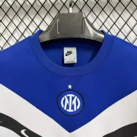 Felpa Inter Retro Blu e Bianca 2026/27 – colletto 3