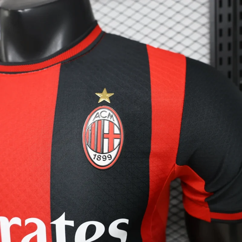 Dettaglio tessuto AC Milan 2026/27 TIFOSO STORE