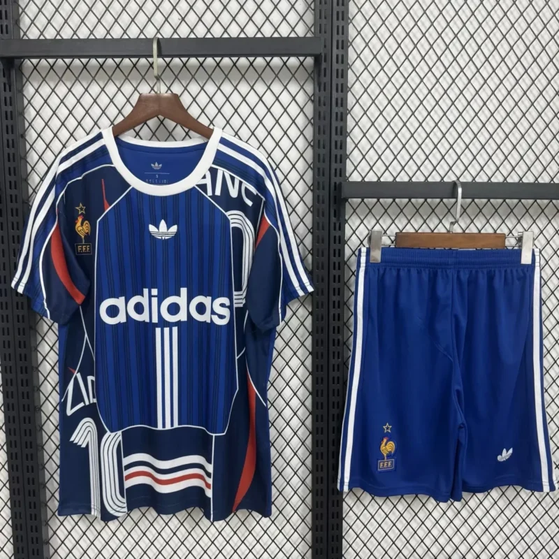 maglia francia concept 2026/27 vista frontale TIFOSO STORE