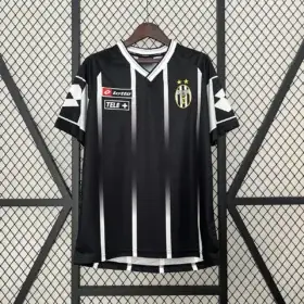 Camiseta Juventus 2000/01 – Segunda Equipación — Vista frontal
